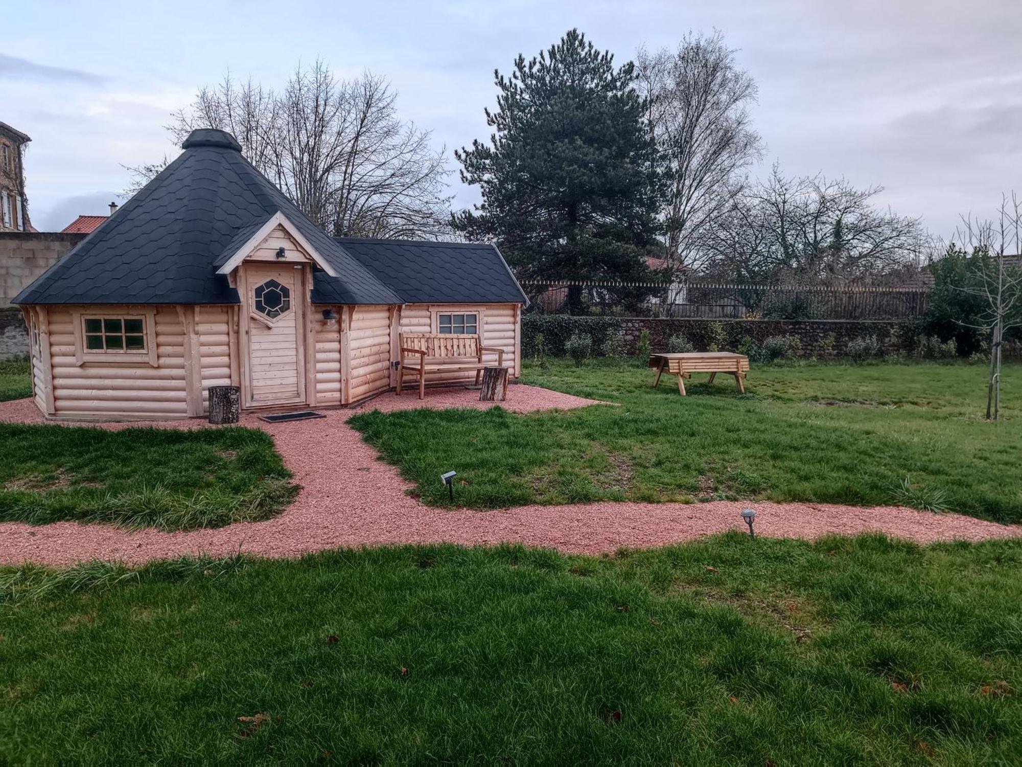 Les Cabanes Du Grand Nord Pradines  Extérieur photo